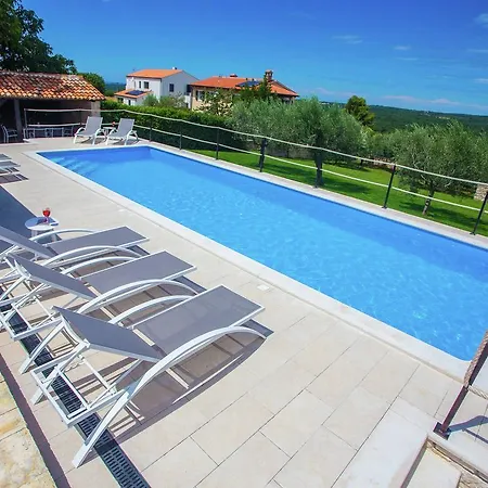 Quaint In With Swimming Pool Selina