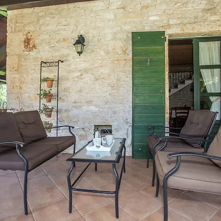Quaint In With Swimming Pool *