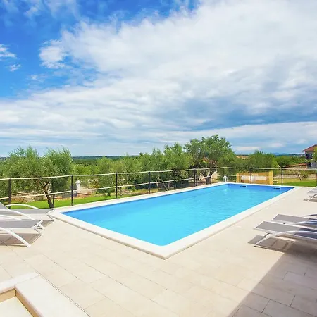 Quaint In With Swimming Pool Villa *